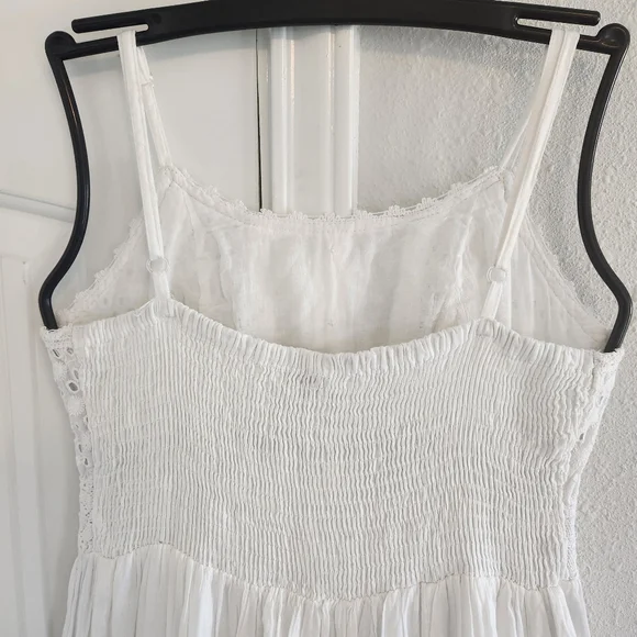 Magic White Eyelet & Lace Trim Maxi Dress Size Medium - Picture 8 of 12